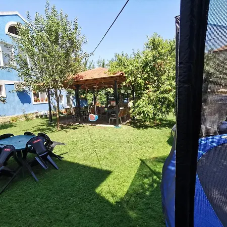 Vila Seyhan *